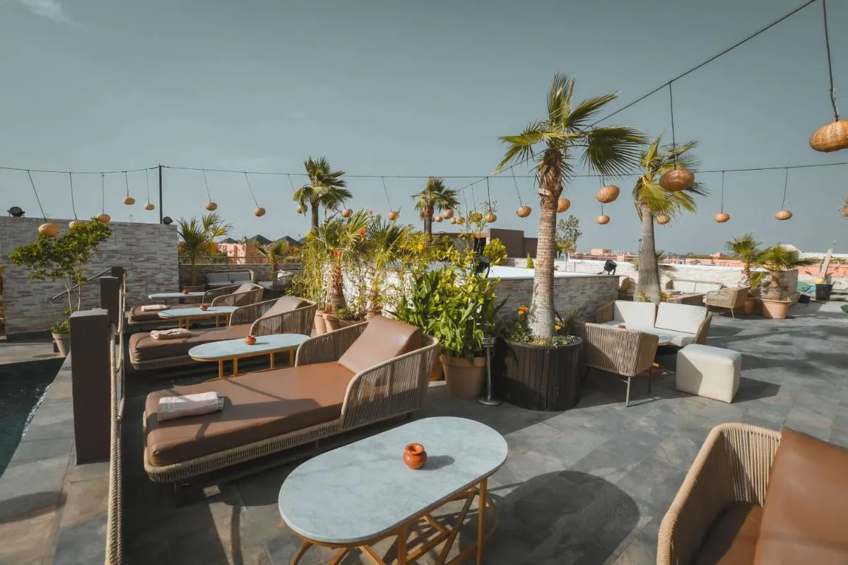 Image 4 of 555 Hotel Clubbing Adults Only