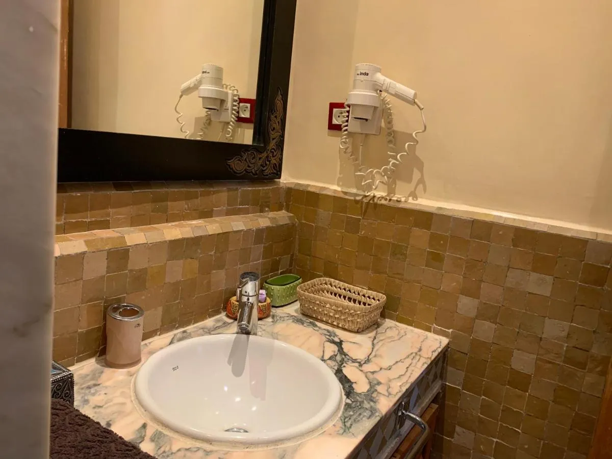 Image 2 of AbirKech appartement