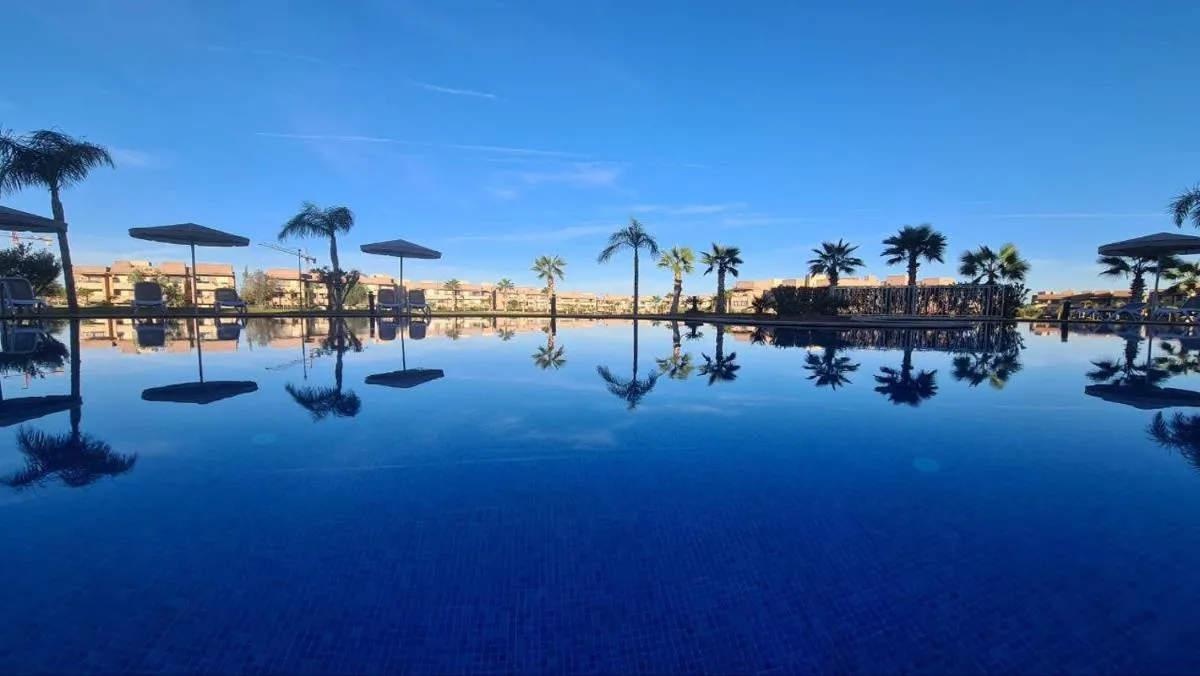 Image 6 of Appartement luxueux avec jardin vue sur la piscine et Golf securise 24 sur 24