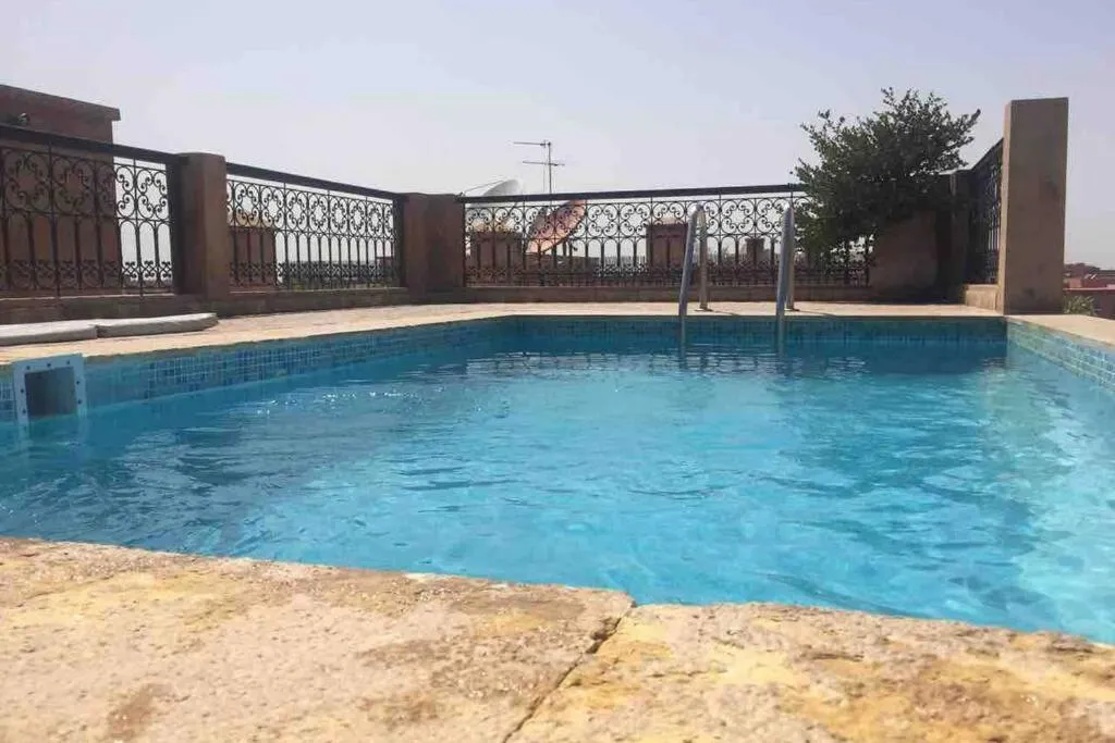 Image 3 of Appartement tout confort avec possibilité transport aeroport