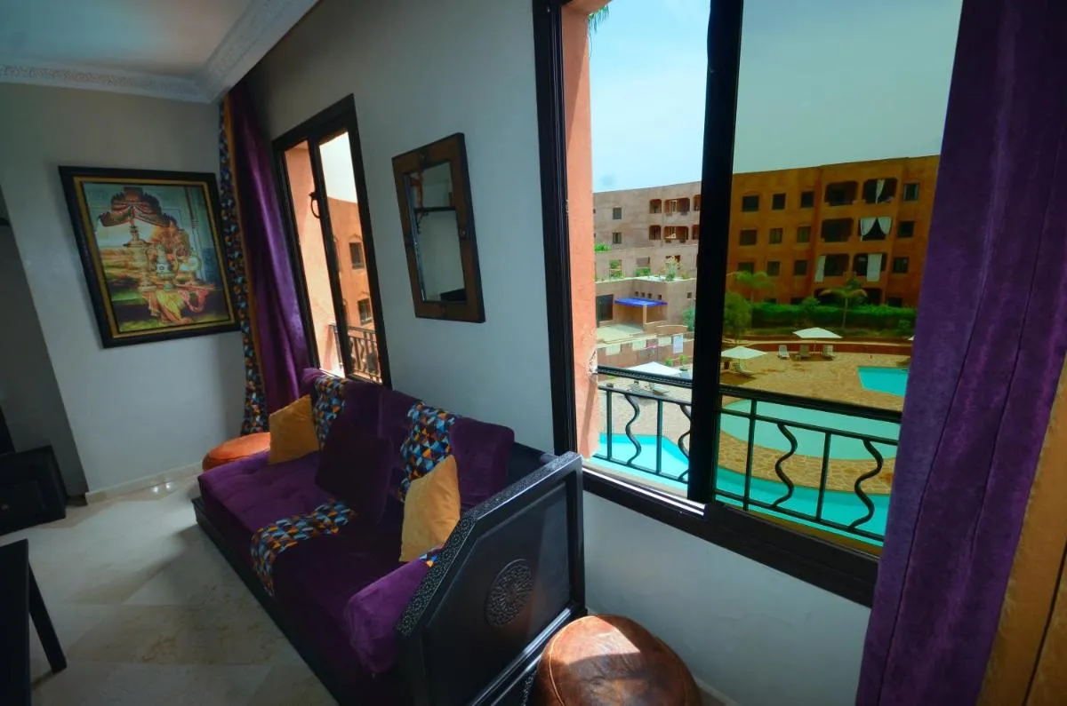 Image 3 of Appart vue piscine et montagne Marrakech