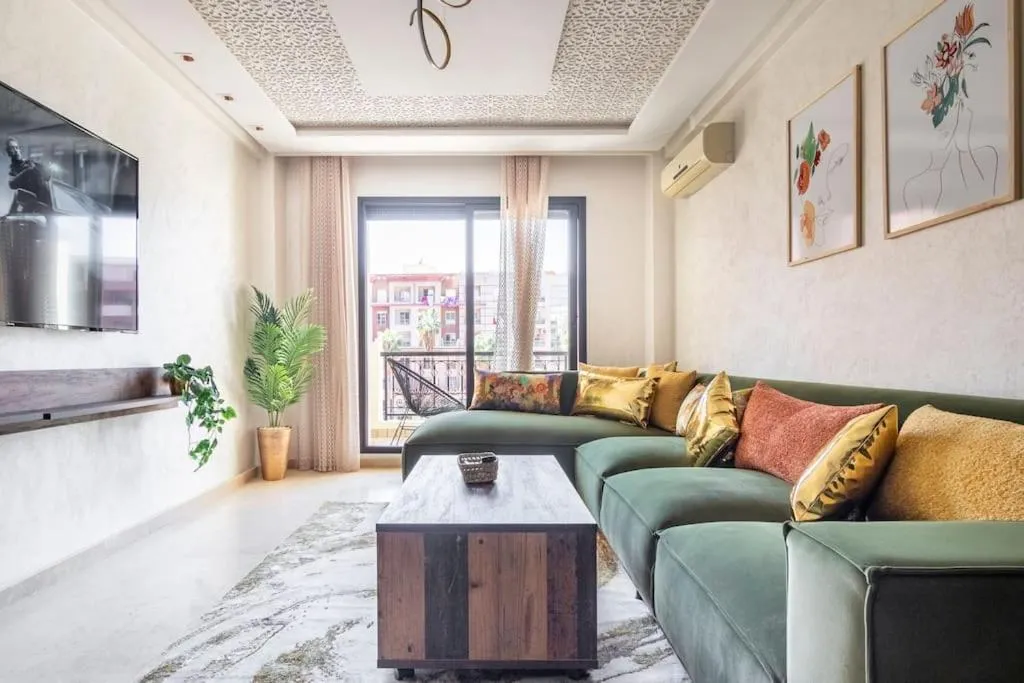 Image 5 of C-Appartement de luxe plein centre de gueliz avec piscine parking wifi netflix