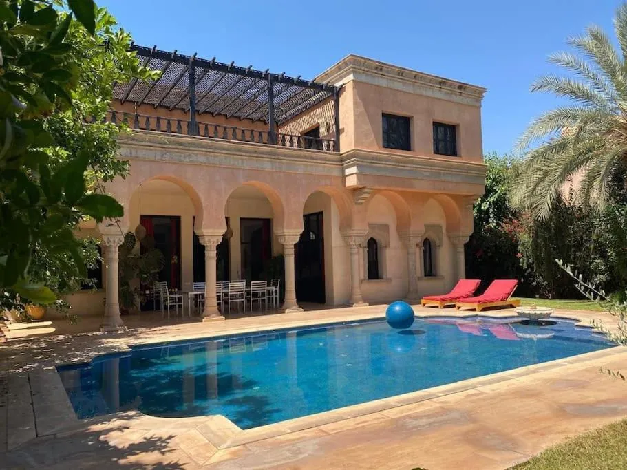 Image 1 of Charmante villa