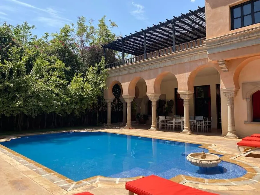 Image 5 of Charmante villa