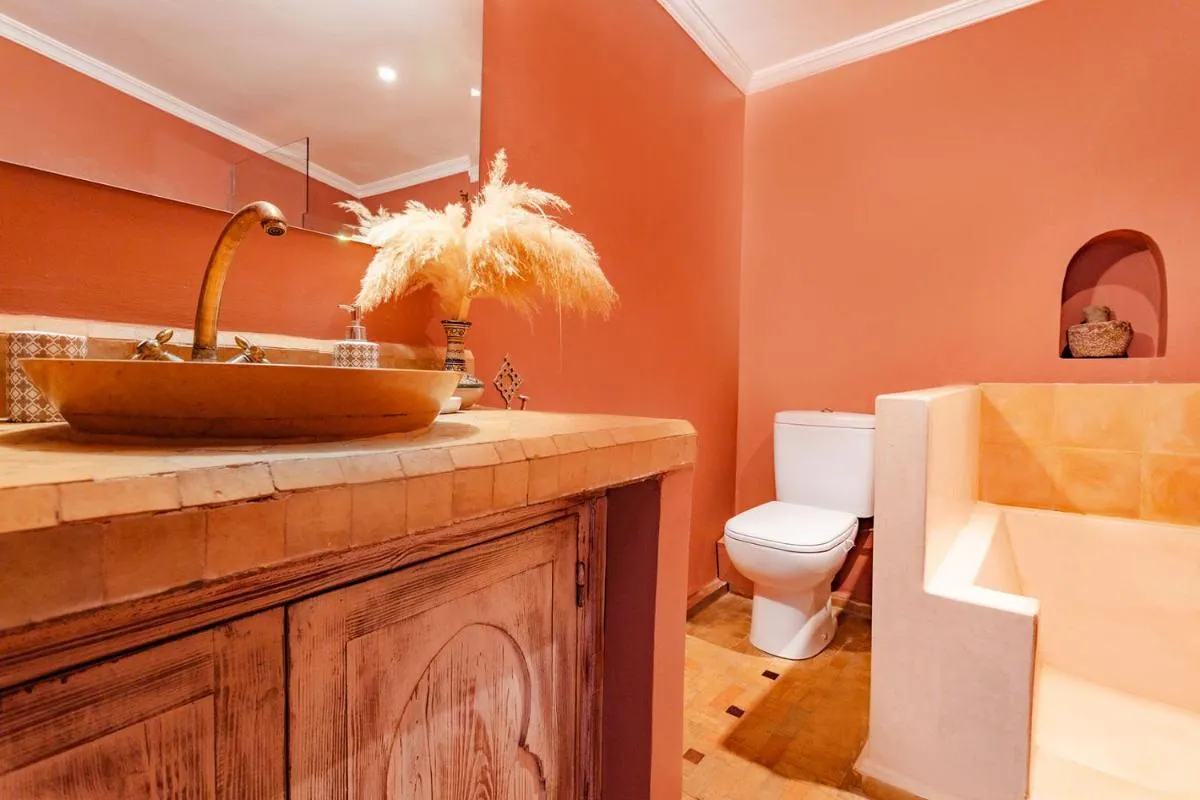 Image 6 of Color Safrà