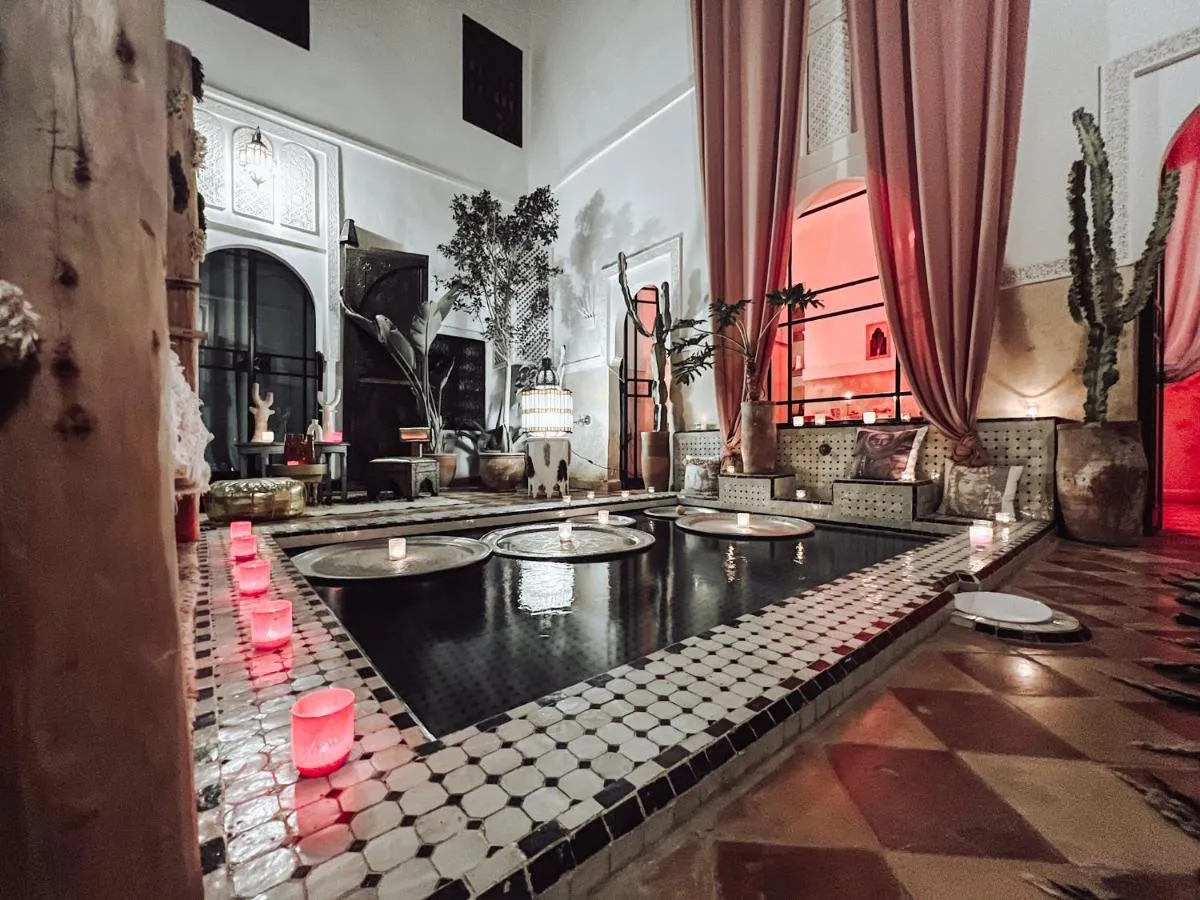 Image 1 of DAR AURORA