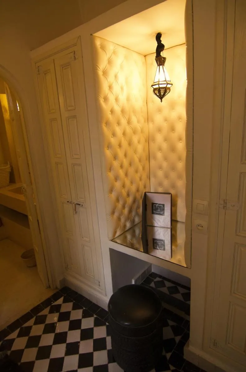 Image 6 of Dar Crystal