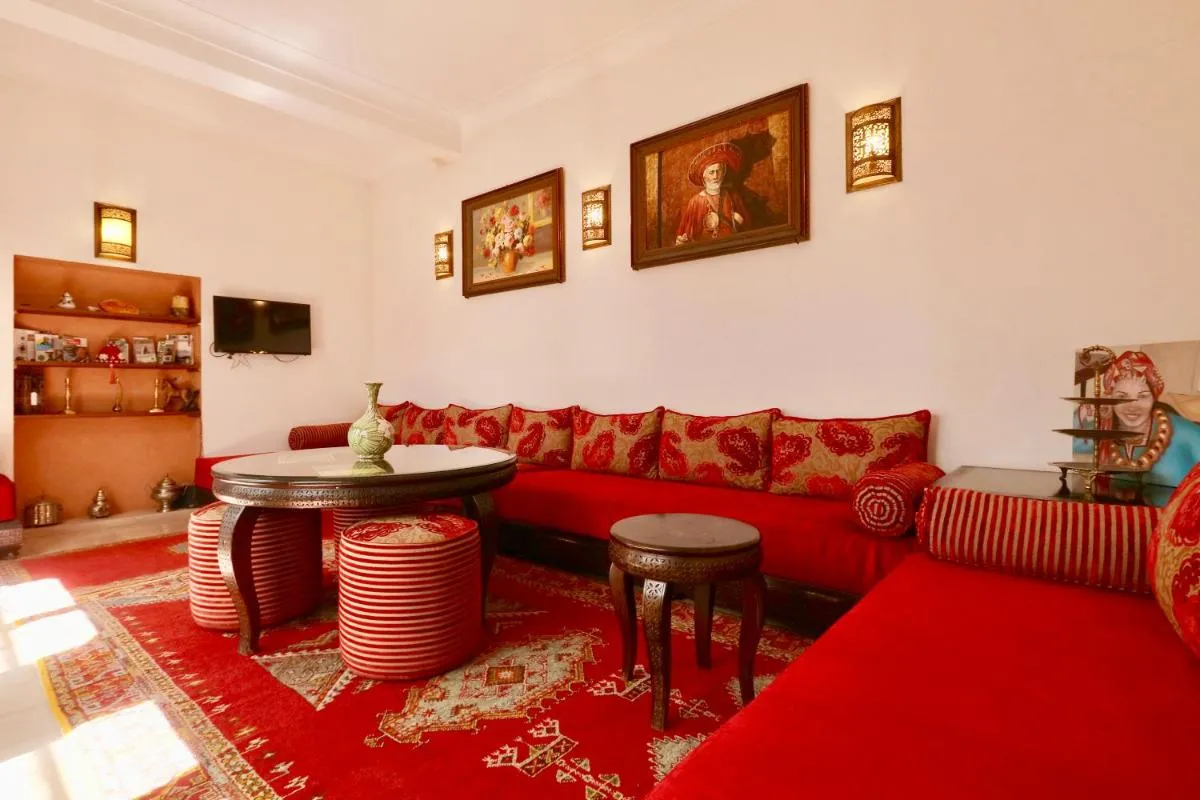 Image 4 of Dar Pamella