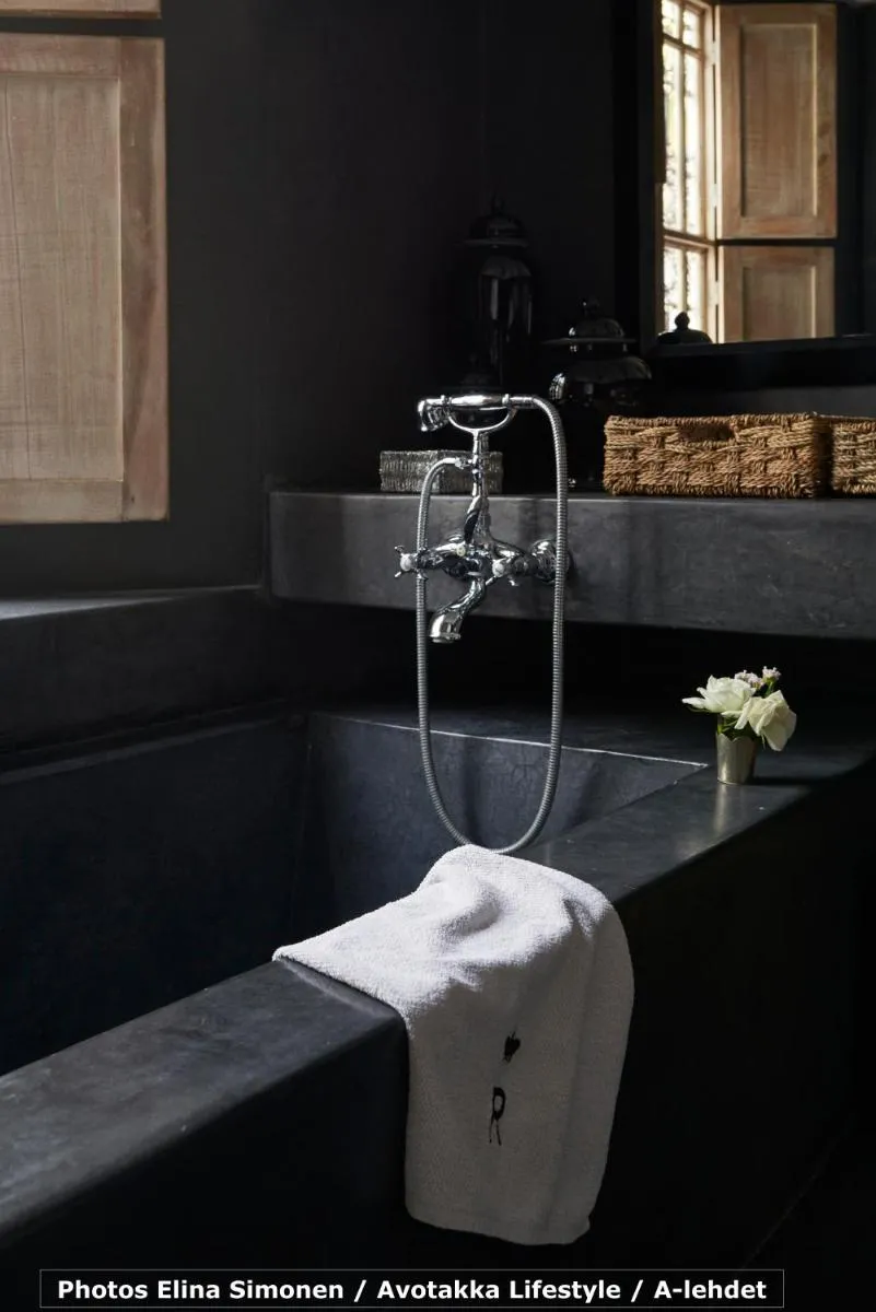 Image 3 of Dar Seven