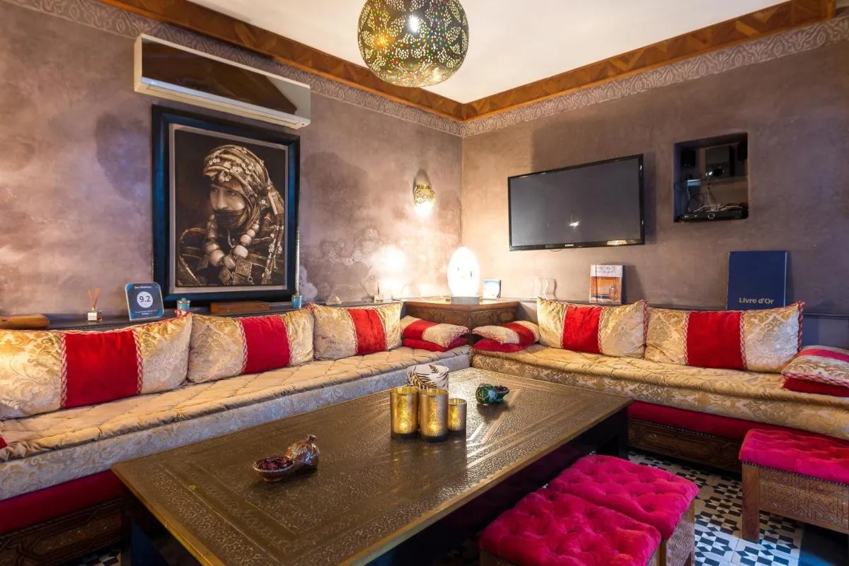 Image 4 of Dar Sholmes