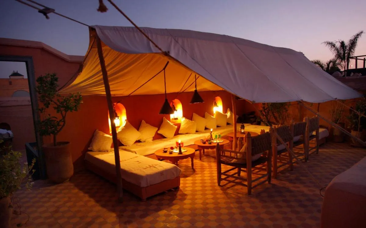 Image 2 of Dar Touyir