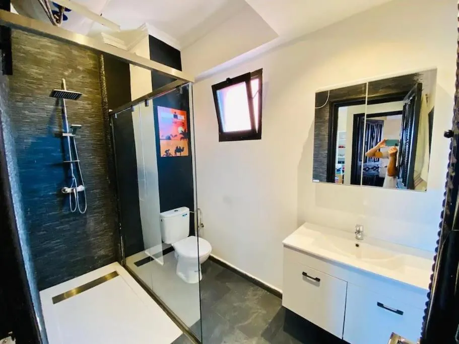 Image 2 of Gueliz, Plaza, Zara