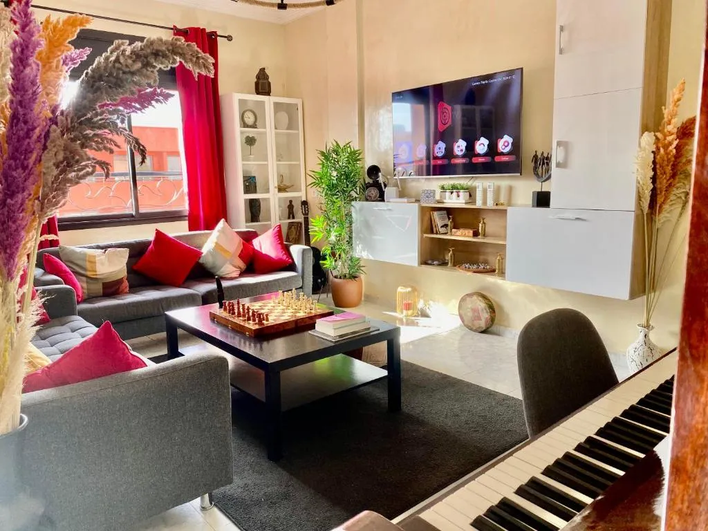 Image of Gueliz, Plaza, Zara