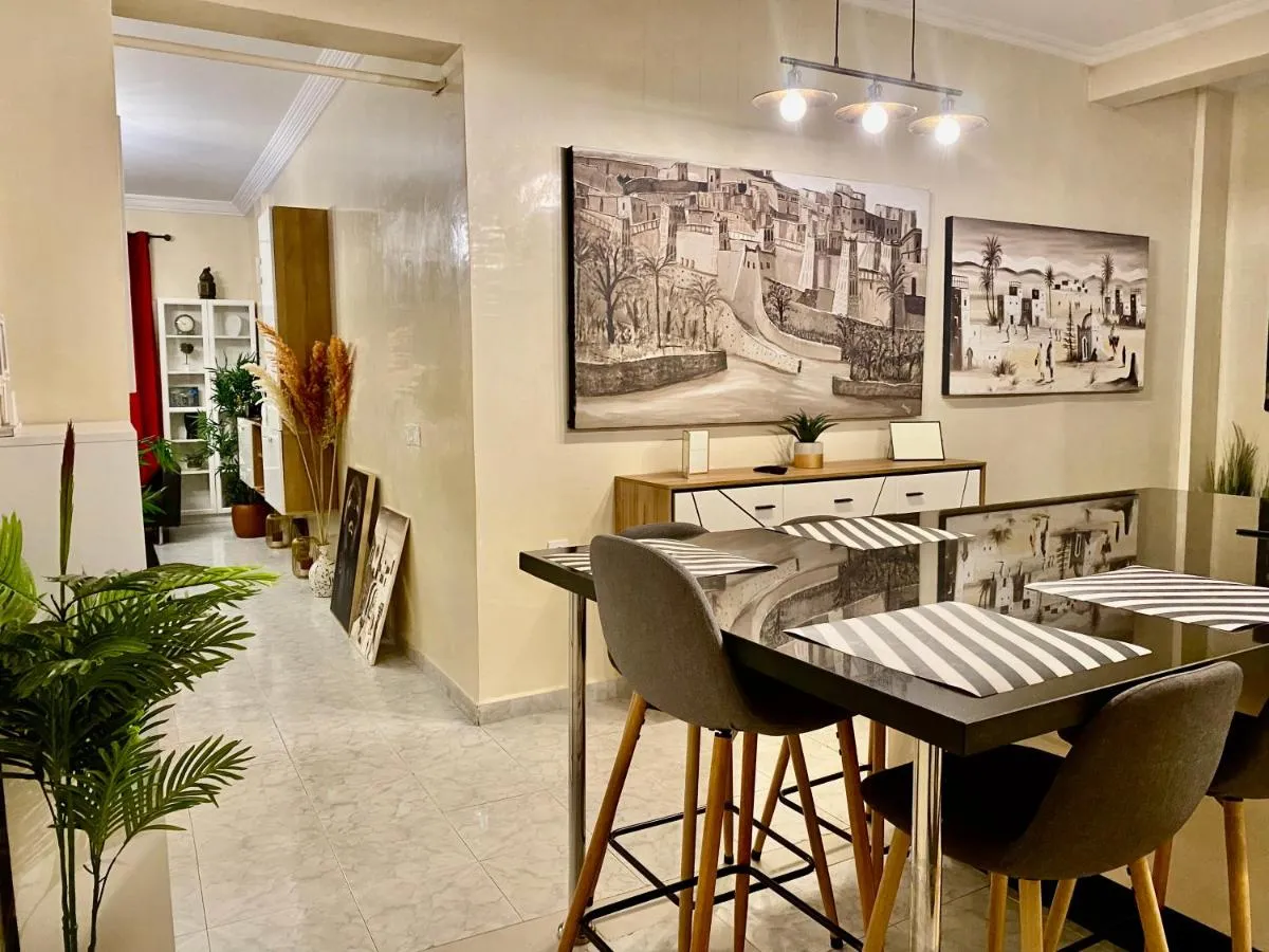 Image 3 of Gueliz, Plaza, Zara