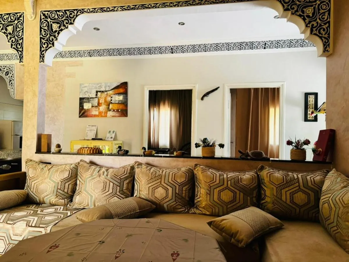 Image 1 of Ilafe Farmhouse, Villa avec piscine chauffée privée et Jacuzzi pour familles