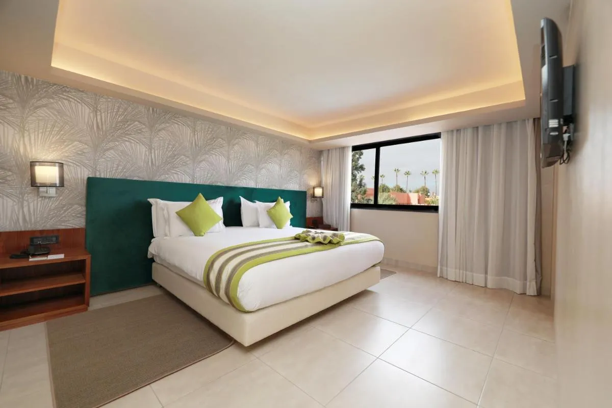 Image 1 of Kenzi Rose Garden