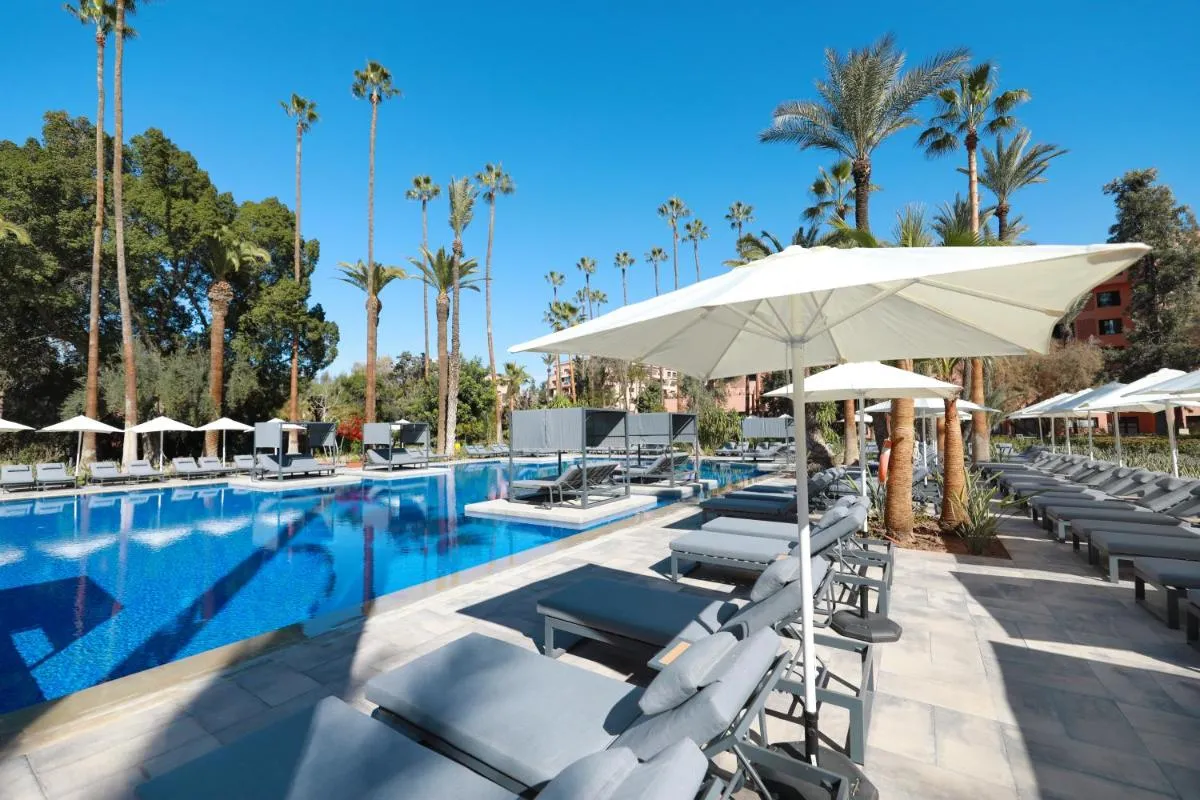 Image 3 of Kenzi Rose Garden