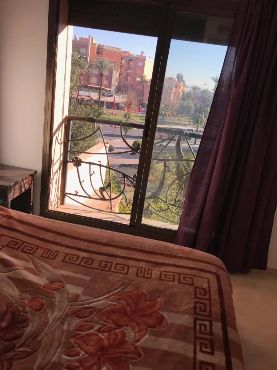 Image 4 of La Fontaine