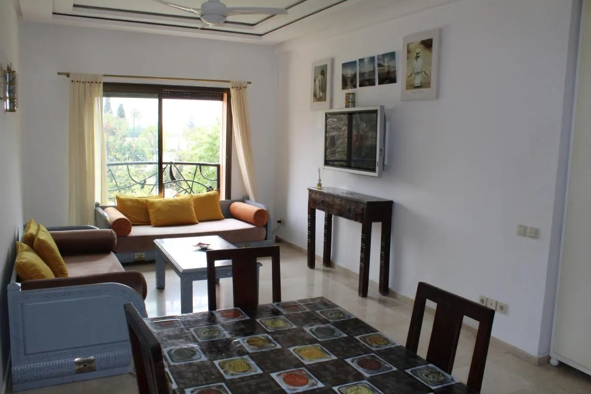 Image 3 of La Fontaine