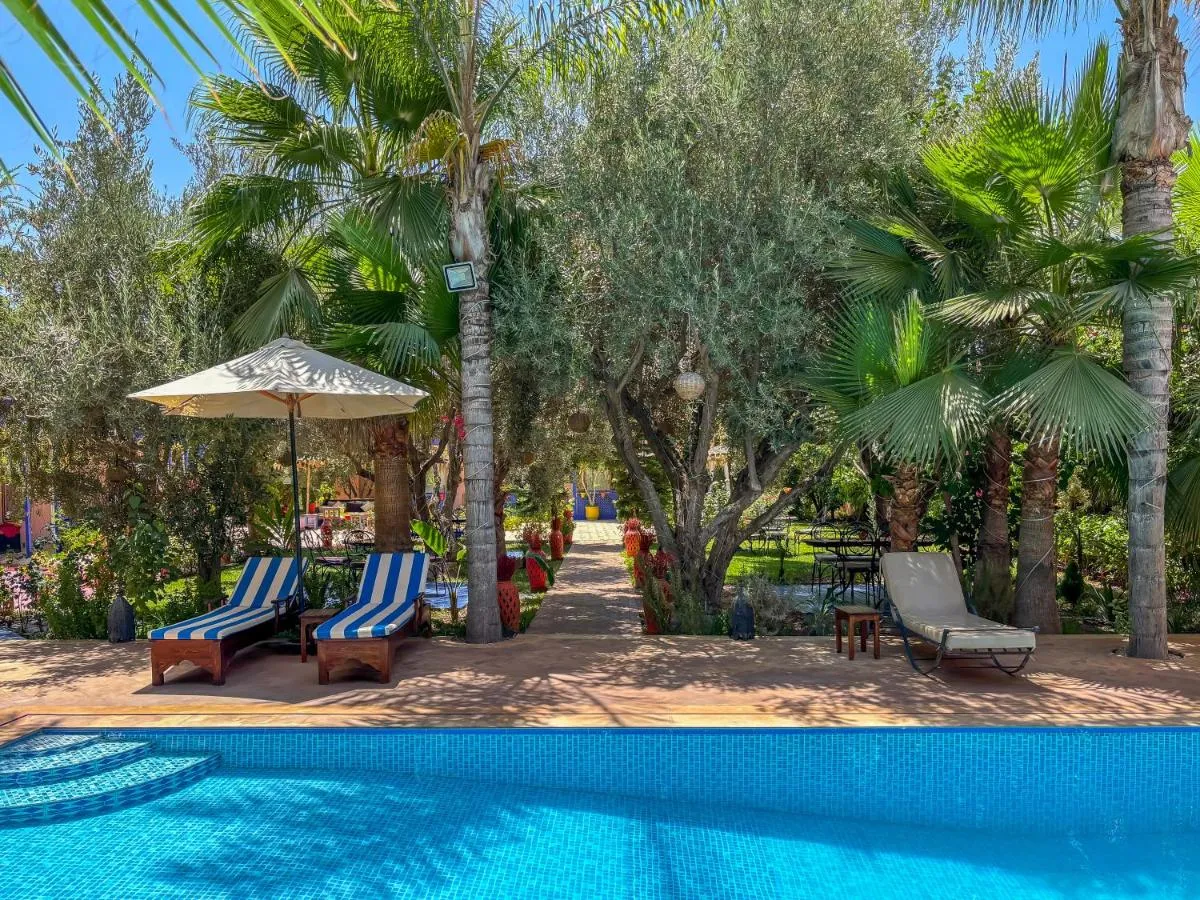 Image 3 of Le Bleu House