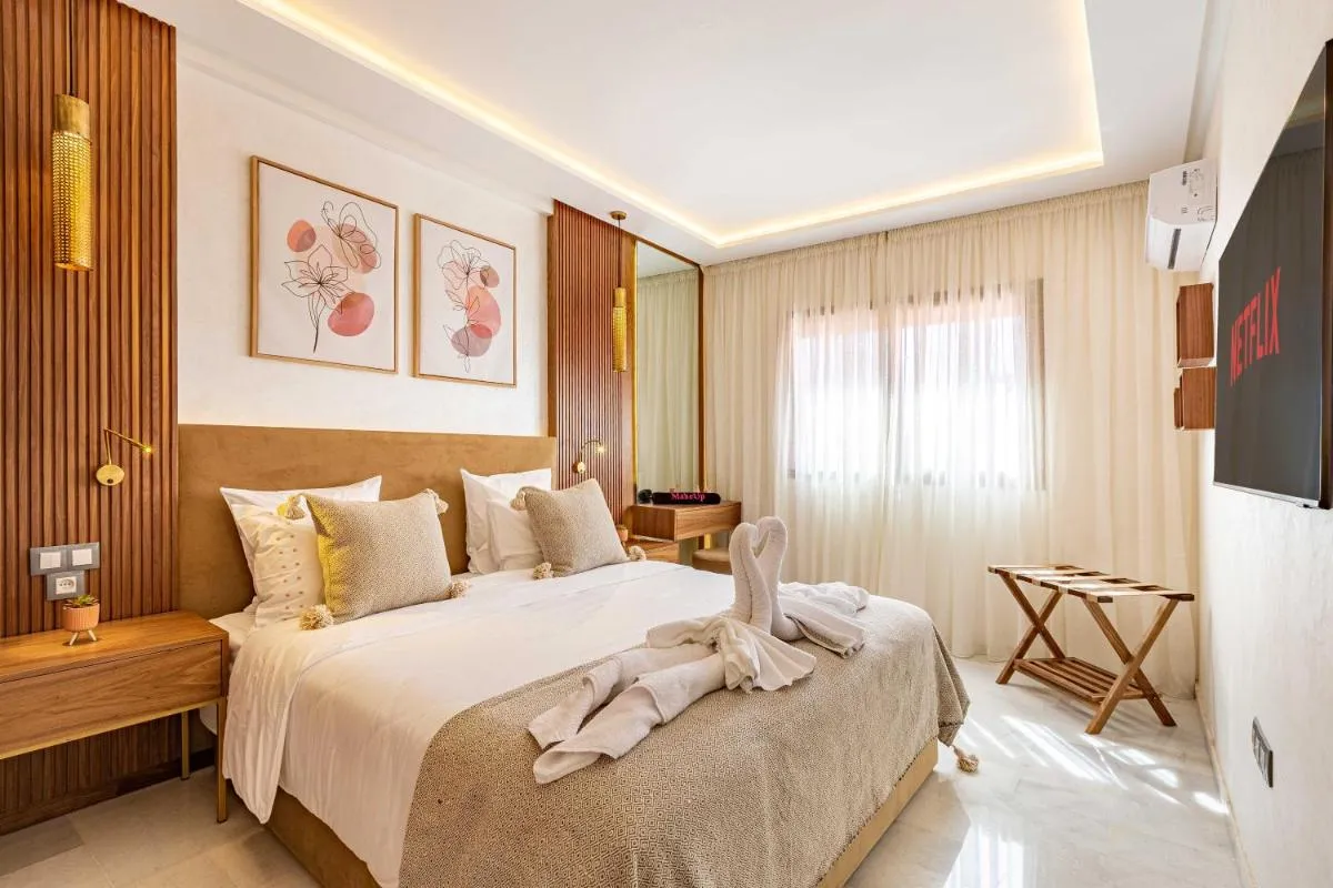 Image 1 of Magnifique appartement unique et central!