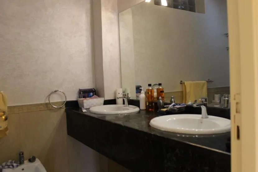 Image 2 of Magnifique villa avec piscine pour famille uniquement