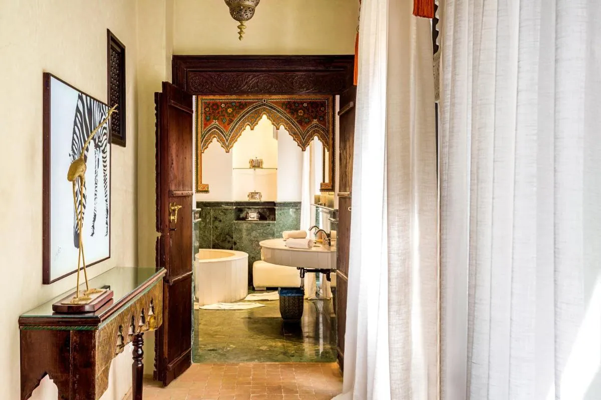 Image 2 of Palais Khum