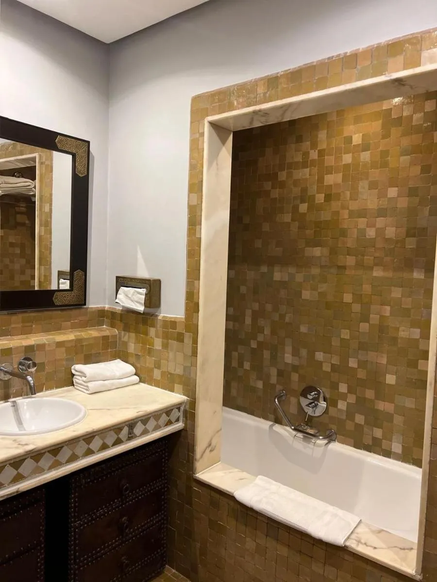 Image 2 of Pavillon Suites