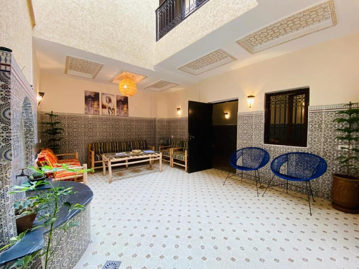 Image 1 of Private Riad 3ch Salon, Salon Cinéma, à Jemaa El Fna