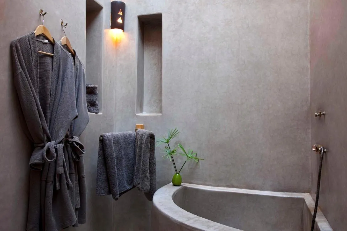 Image 2 of Riad Davia