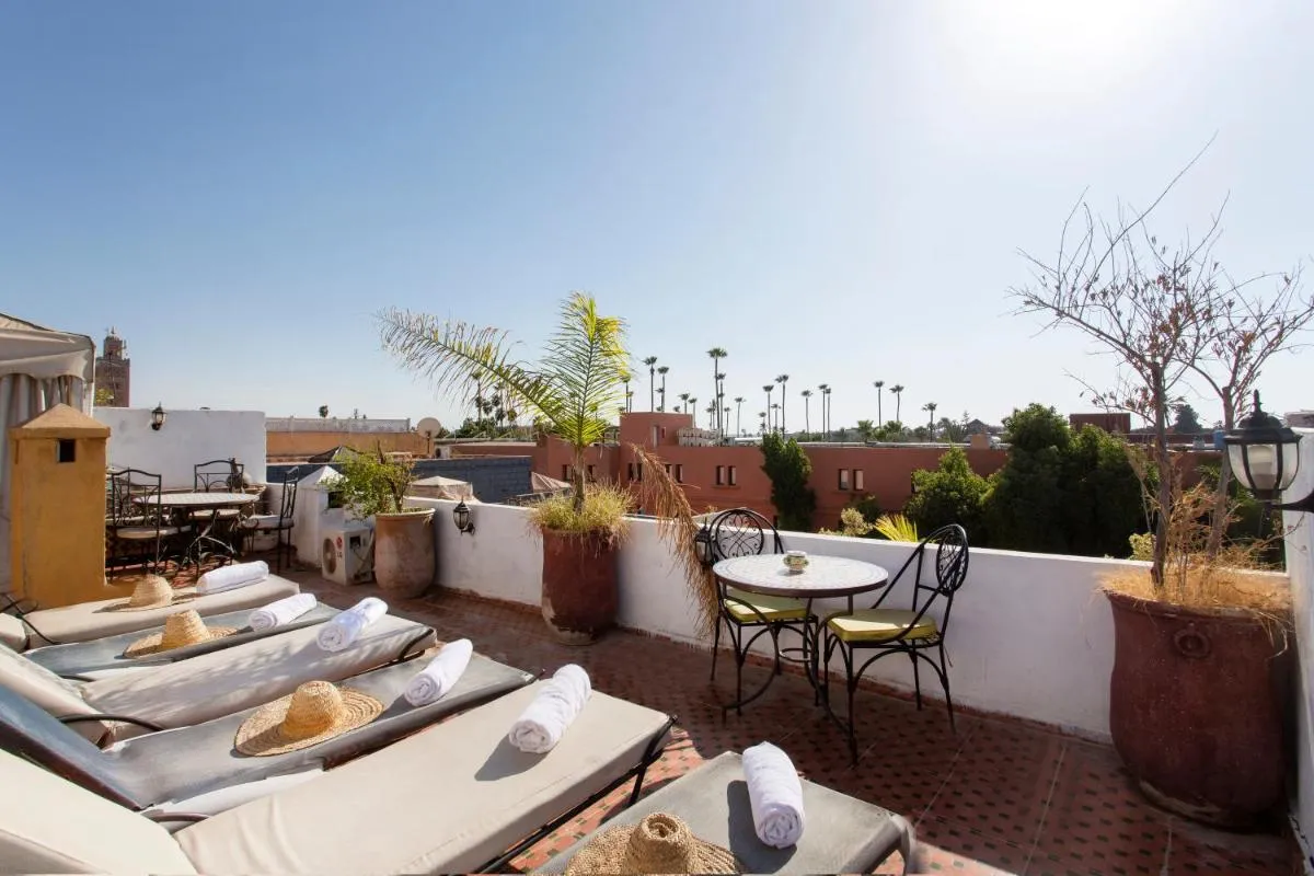 Image 2 of Riad Lakhdar