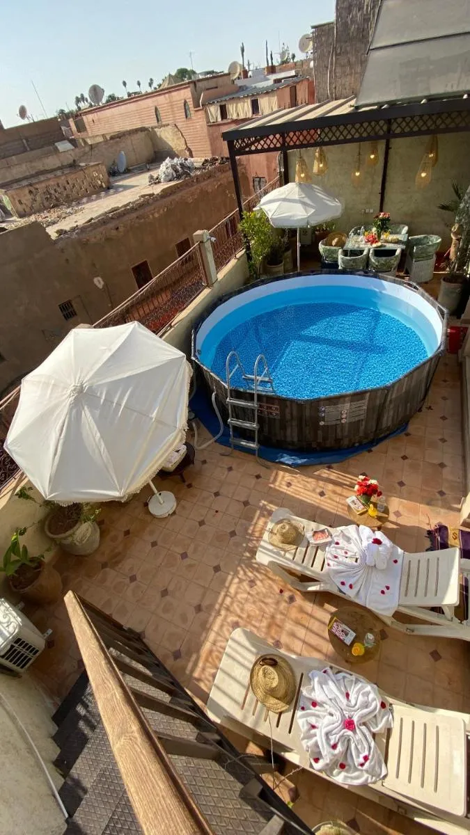 Image 3 of Riad Makech