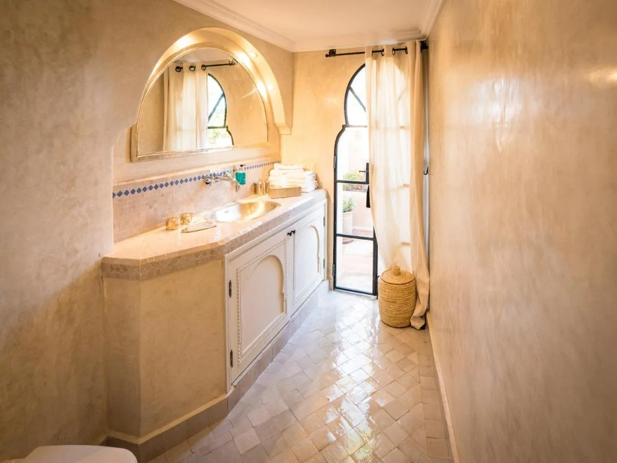 Image 2 of Riad Selouane