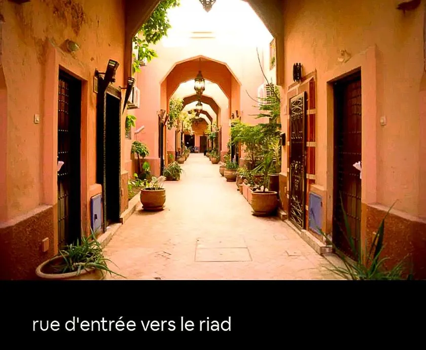 Image 2 of Riad traditionnel de charme