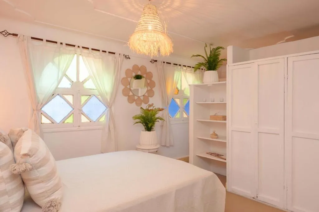 Image 5 of Rooftop centre ville jacuzzi