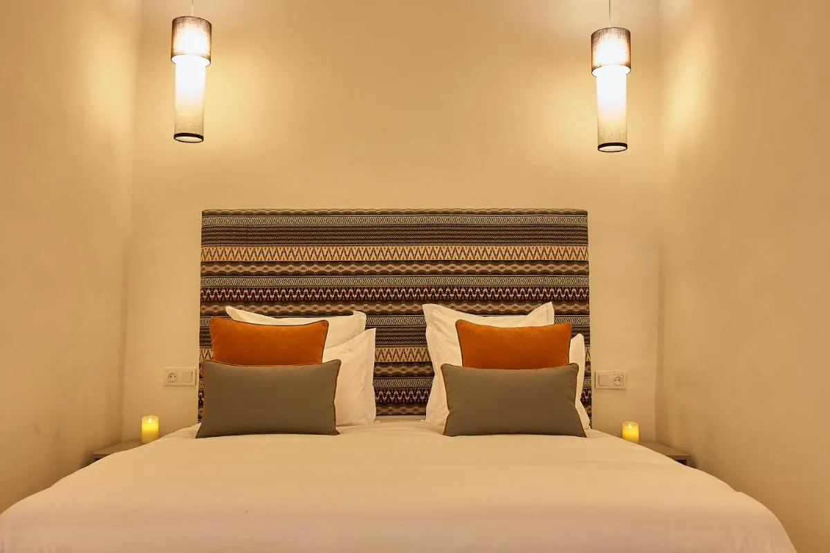 Image 2 of Ryad Selyen