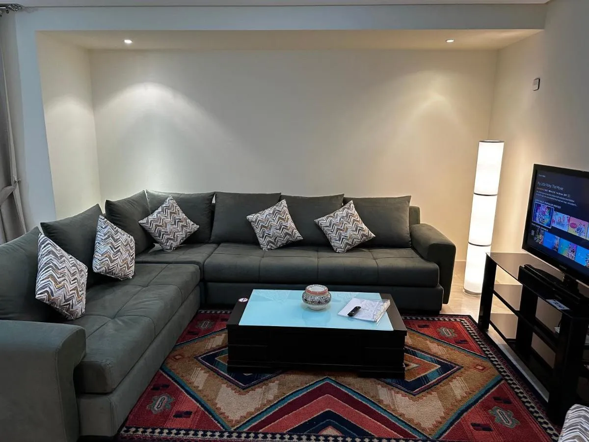 Image 5 of Schöne tolle ausgestatte 122 m2 Ferienwohnung nahe majorelle garden und Gueliz mit Poolblick und großem Balkon und Terrasse