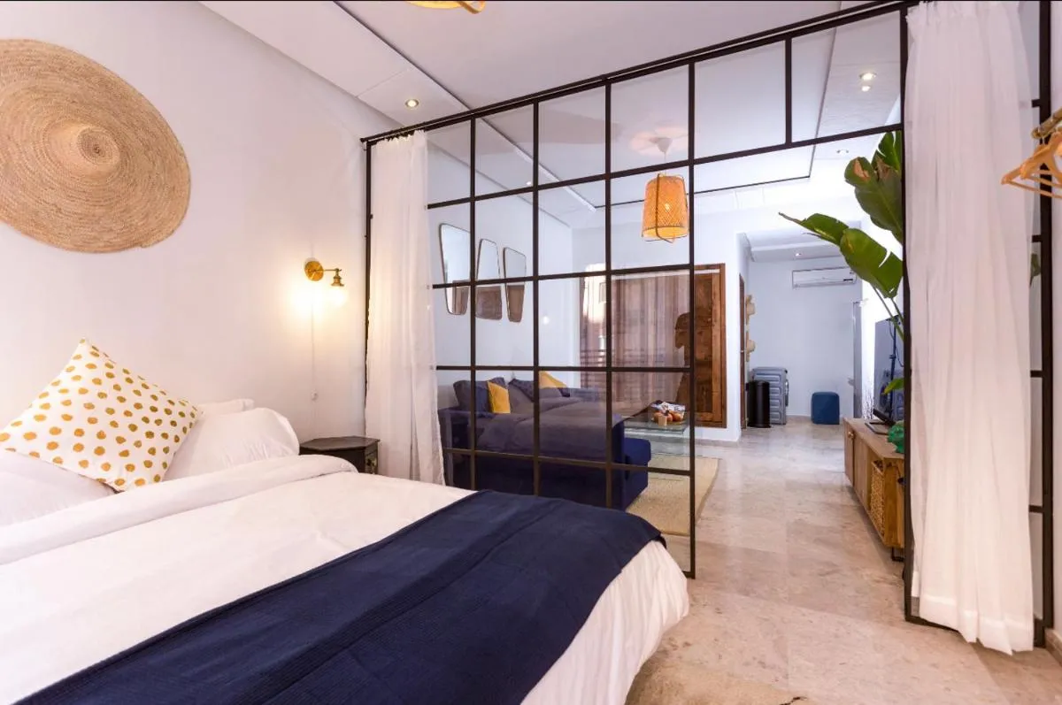 Image 1 of Stylish Studio(WiFi, Netflix, Pool, AC, Nespresso)