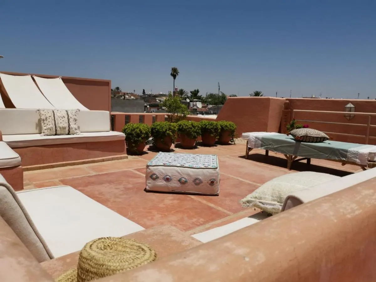 Image 2 of The Douiria