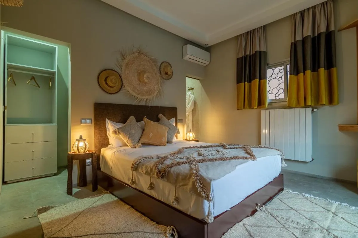 Image 1 of VILLA MARIA – Famille uniquement