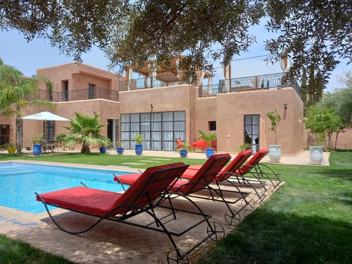 Image 6 of Villa Scil de luxe, Piscine chauffée, 3 Suites, Hamam, Jacuzzi extérieur, salle de sport, vue sur l’Atlas, Parkings Privé, Pas de Vis à Vis !