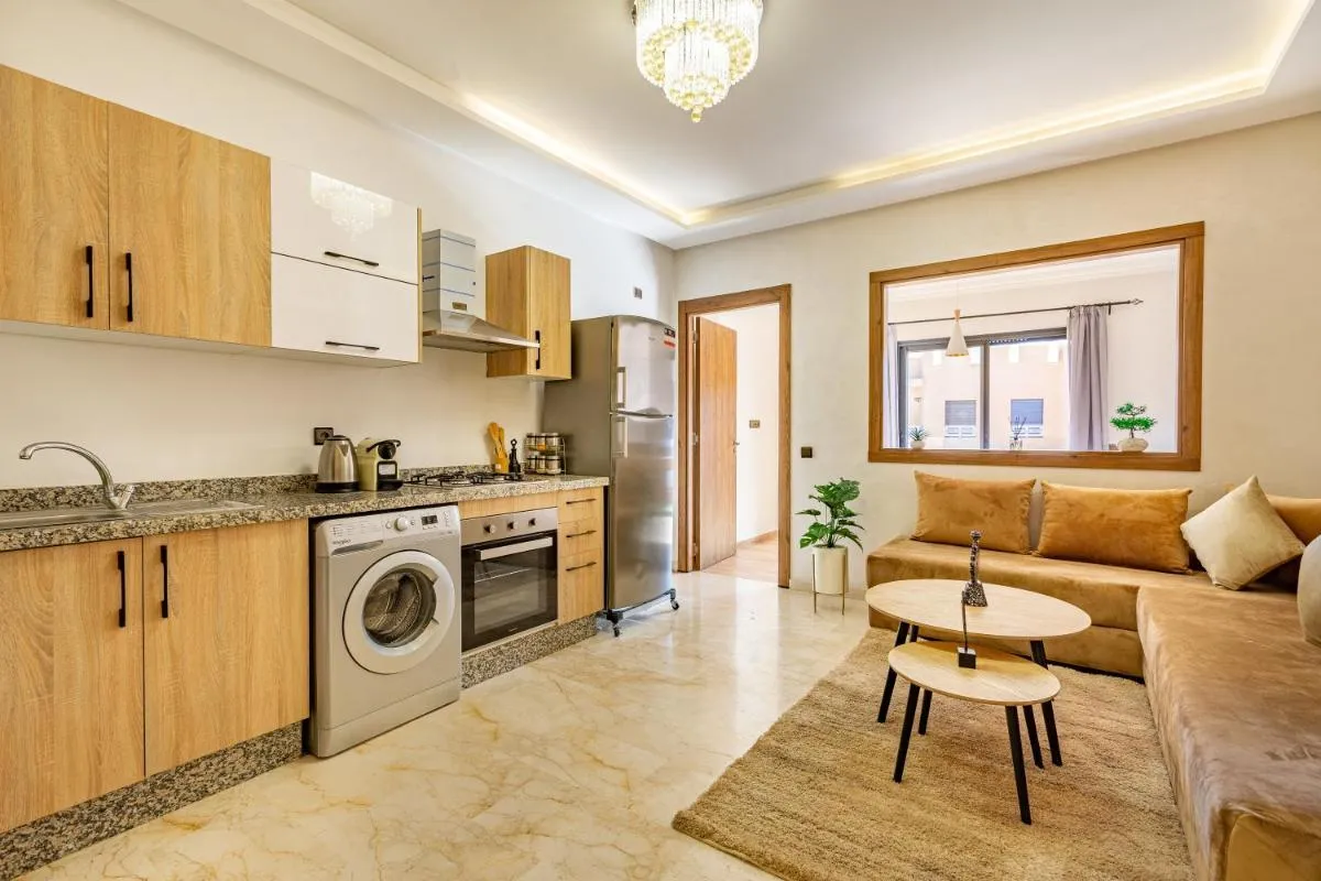 Image 3 of favorite in the city center – 100% Equipped