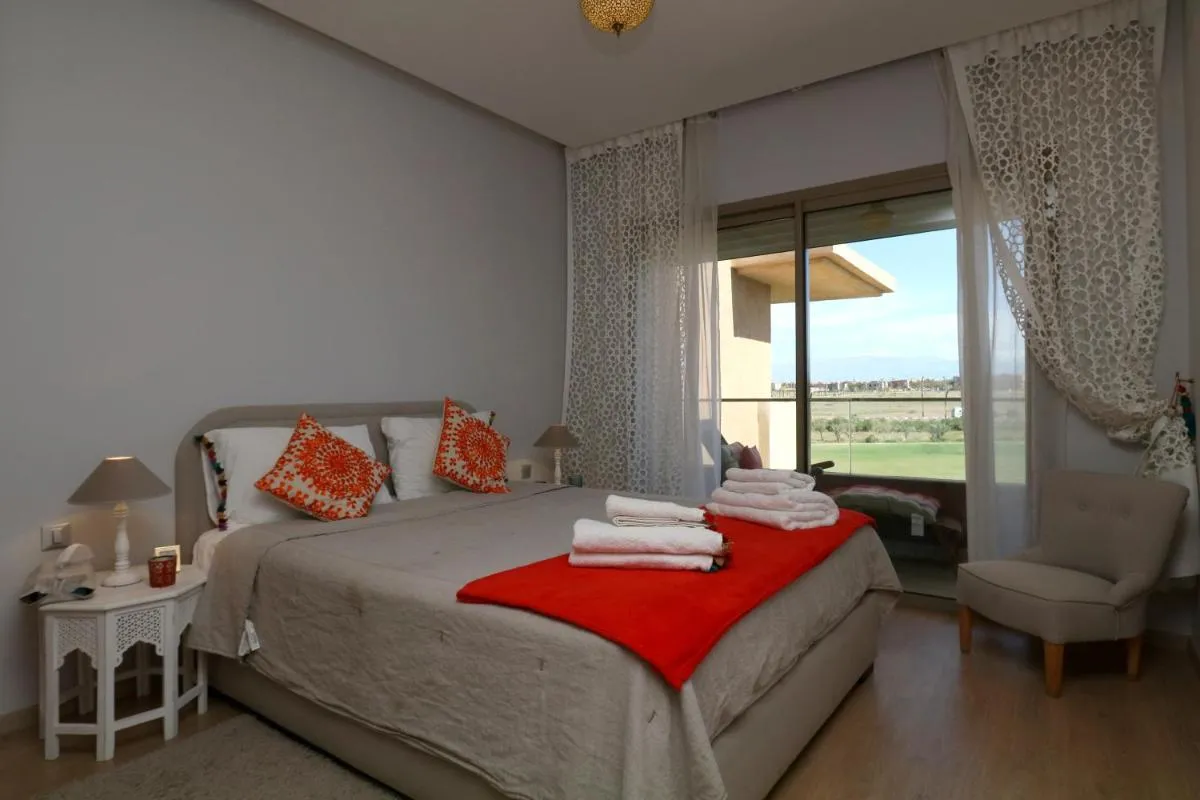 Image 1 of golf city Av Med VI