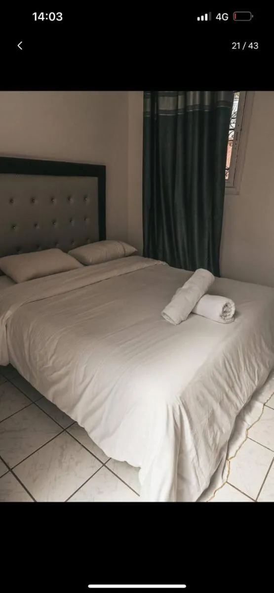 Image 4 of 4 bedroom house with swimming pool