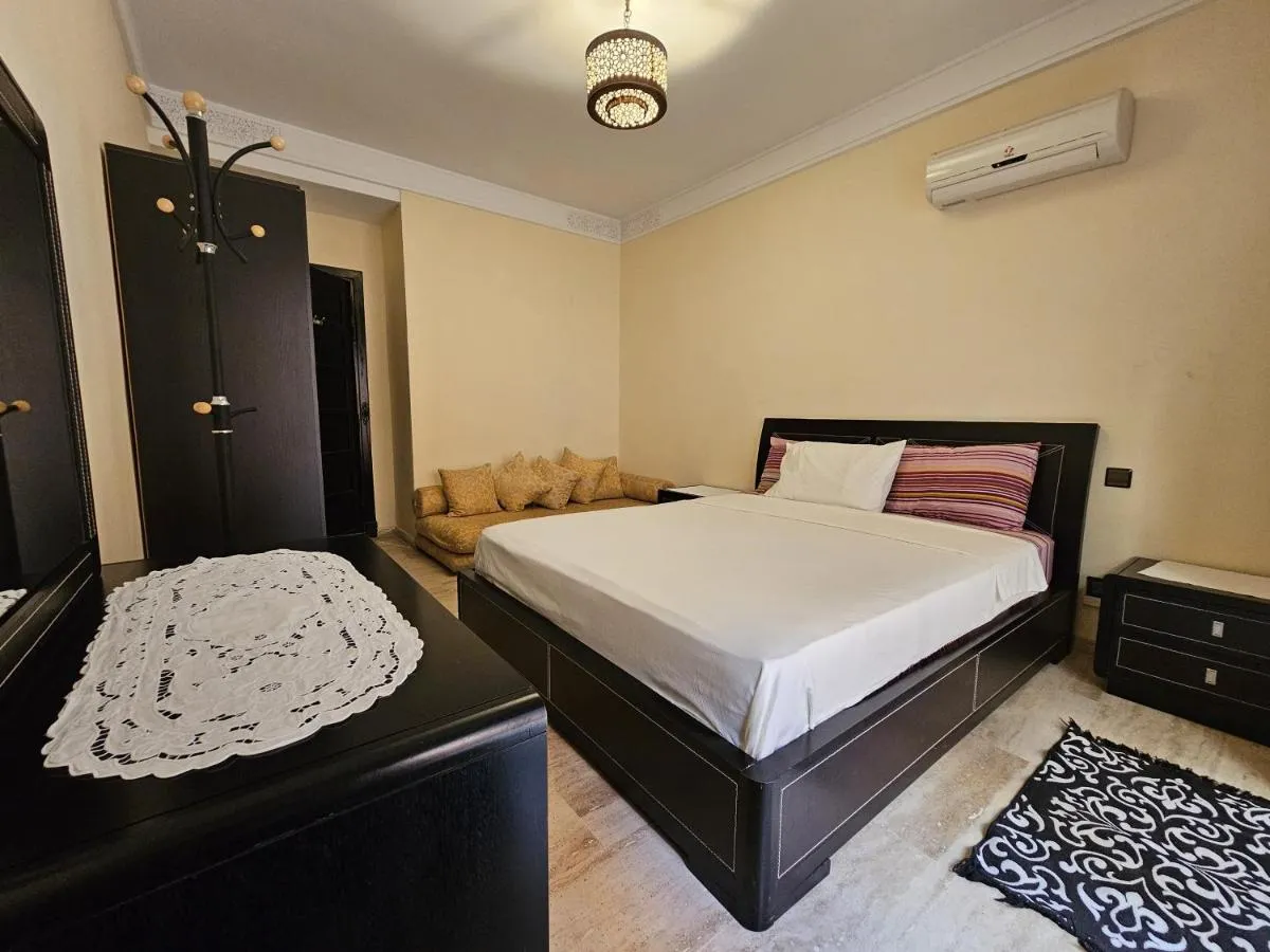 Image 1 of APPARTEMENT DOUILLET AU CENTRE GUELIZ