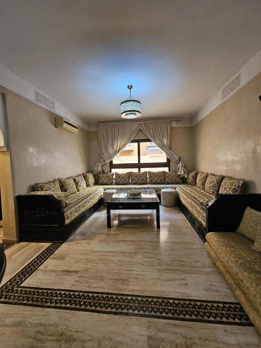 Image 4 of APPARTEMENT DOUILLET AU CENTRE GUELIZ