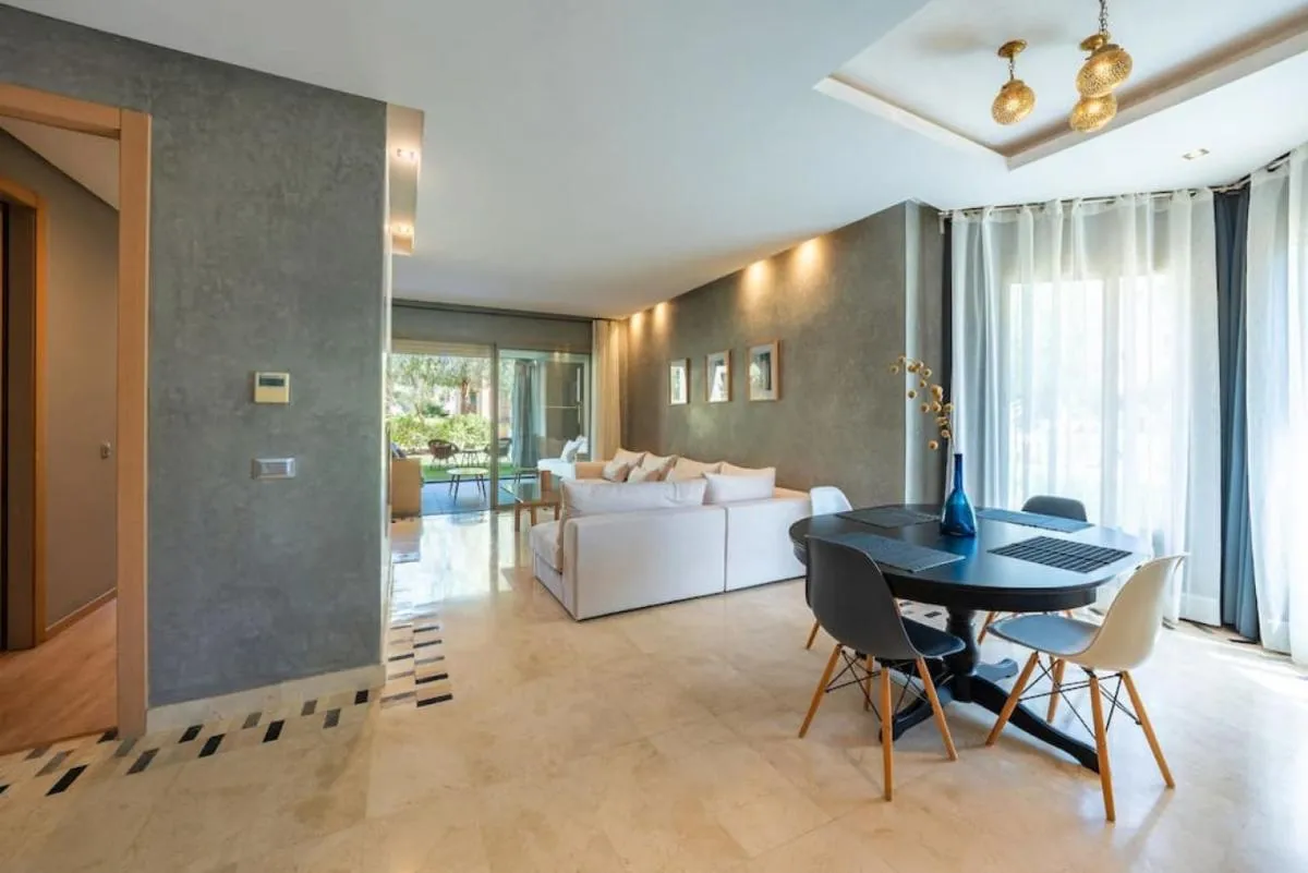 Image 4 of Apart Confort Rez-de-Jardin Piscine Wi-Fi Terrasse