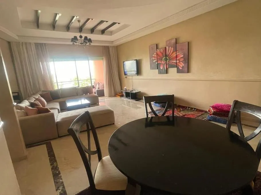 Image 5 of Apparemment à Marrakech Garden Rose