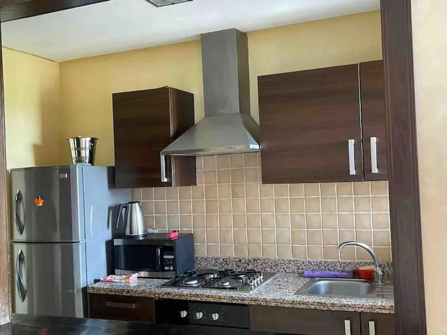 Image 4 of Apparemment à Marrakech Garden Rose