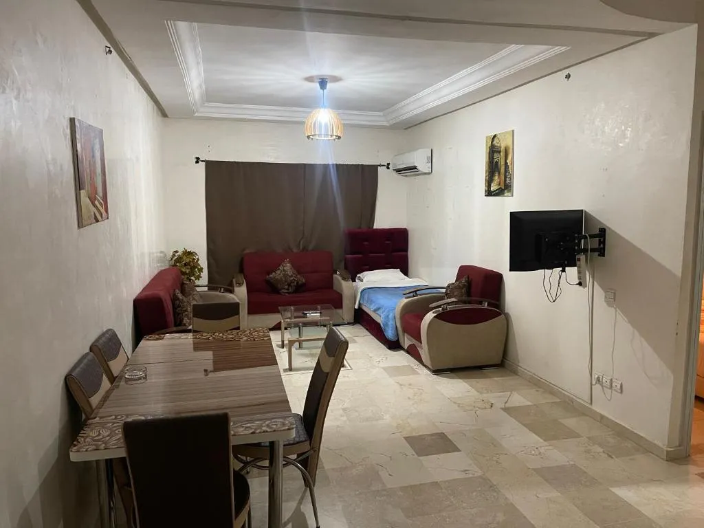 Image of Appartement 19 3èm étage ( POUR FAMILLE )